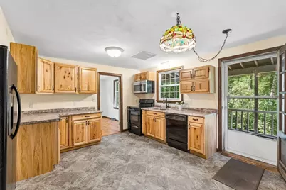 71 Pelczar Rd, Dracut, MA 01826 - Photo 5