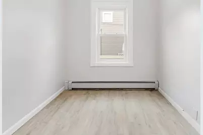 77 Weetamoe St #2, Fall River, MA 02720 - Photo 5