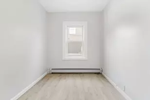 77 Weetamoe St, Fall River, MA 02720 - Photo 5