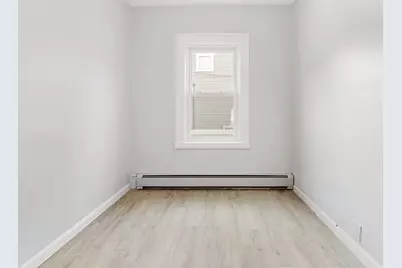 77 Weetamoe St #2, Fall River, MA 02720 - Photo 5
