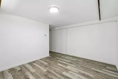 158 Devens St, Springfield, MA 01151 - Photo 17