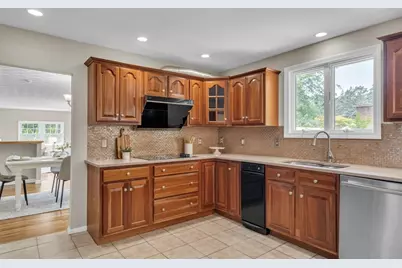 3 Cathy Rd, Burlington, MA 01803 - Photo 17
