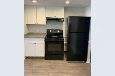 1517 Centre St #2, Boston, MA 02132 - Photo 9