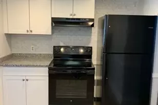1517 Centre St, Boston, MA 02132 - Photo 9
