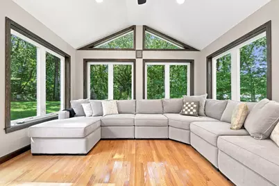 76 Mohawk Dr, Longmeadow, MA 01106 - Photo 17