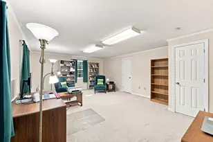 76 Mohawk Dr, Longmeadow, MA 01106 - Photo 23