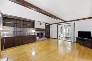 76 Mohawk Dr, Longmeadow, MA 01106 - Photo 13