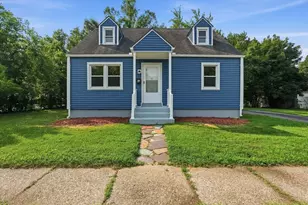 15 Pear St, Springfield, MA 01109 - Photo 5