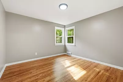 15 Pear St, Springfield, MA 01109 - Photo 15