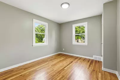 15 Pear St, Springfield, MA 01109 - Photo 13