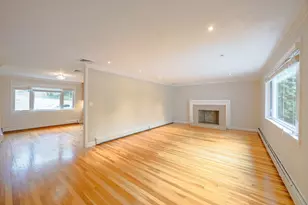 6 Peachtree Ln, Newton, MA 02459 - Photo 3