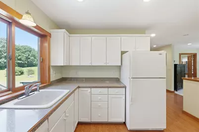 15 Thompson Rd, Hubbardston, MA 01452 - Photo 21