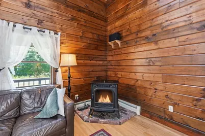 15 Thompson Rd, Hubbardston, MA 01452 - Photo 7