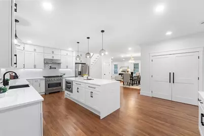 434 Sumner St, Stoughton, MA 02072 - Photo 11