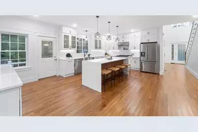 434 Sumner St, Stoughton, MA 02072 - Photo 7