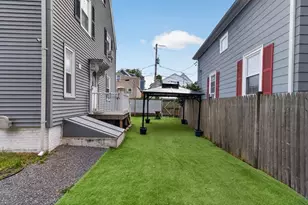 33 Pierpont St, Peabody, MA 01960 - Photo 27