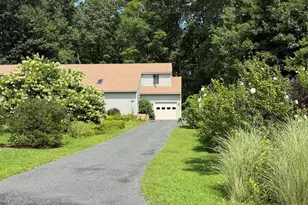 5 Meadow Oak Ln, Deerfield, MA 01373 - Photo 3
