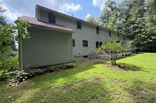 5 Meadow Oak Ln, Deerfield, MA 01373 - Photo 5