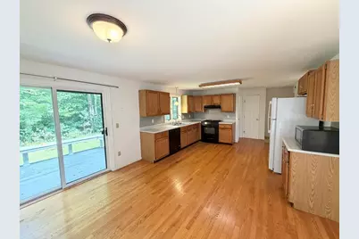 5 Meadow Oak Ln #B, Deerfield, MA 01373 - Photo 11