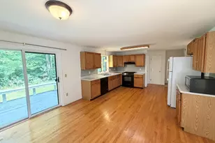 5 Meadow Oak Ln, Deerfield, MA 01373 - Photo 11