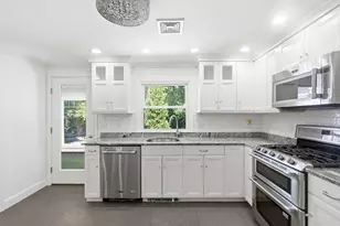 110 Thornberry Rd, Winchester, MA 01890 - Photo 7