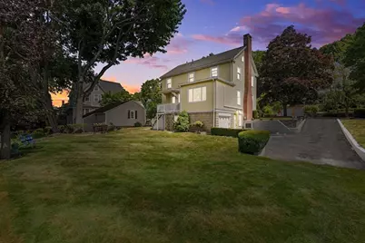 22 Gleason St, Medford, MA 02155 - Photo 3