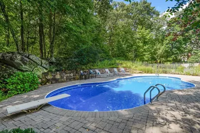 66 Glenview St, Upton, MA 01568 - Photo 35