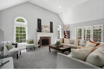 66 Glenview St, Upton, MA 01568 - Photo 5