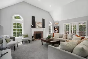 66 Glenview St, Upton, MA 01568 - Photo 5