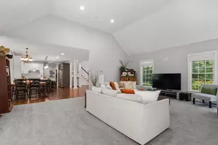66 Glenview St, Upton, MA 01568 - Photo 9