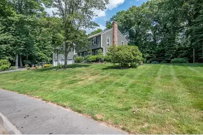 47 Houde St, Marlborough, MA 01752 - Photo 3
