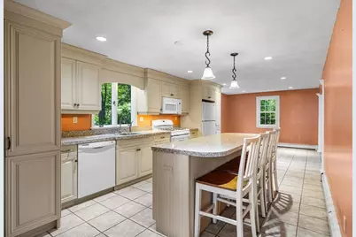 137 Catherine Dr, Abington, MA 02351 - Photo 9