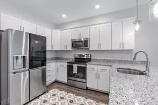 3211 Briarwood Village, Clinton, MA 01510 - Photo 5