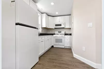 28 Poplar St #9, Danvers, MA 01923 - Photo 9
