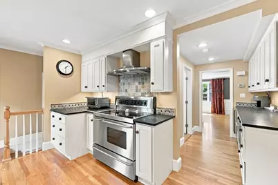 62 Walnut Road, Hamilton, MA 01982 - Photo 5