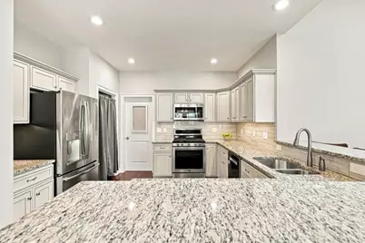 73 Rogerson Xing #73, Uxbridge, MA 01569 - Photo 9
