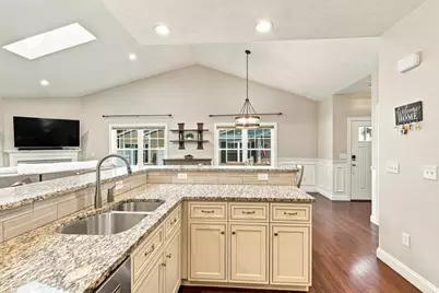 73 Rogerson Xing #73, Uxbridge, MA 01569 - Photo 13