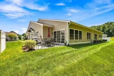 73 Rogerson Xing #73, Uxbridge, MA 01569 - Photo 35
