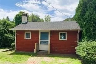 5 Grapevine Rd, Gloucester, MA 01930 - Photo 1