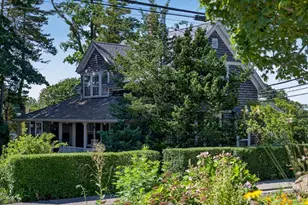62 School St, Falmouth, MA 02543 - Photo 5