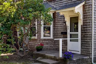 62 School St, Falmouth, MA 02543 - Photo 11