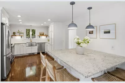 16 Lincoln Ave, Plainville, MA 02762 - Photo 9