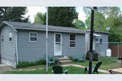 27 Dublin St, Palmer, MA 01069 - Photo 3
