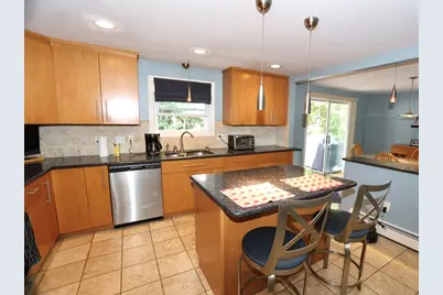 9 Concord Rd, Shrewsbury, MA 01545 - Photo 3
