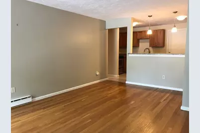 32 Hamilton Rd #205, Arlington, MA 02474 - Photo 3