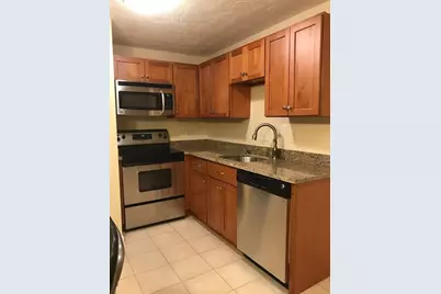 32 Hamilton Rd #205, Arlington, MA 02474 - Photo 5