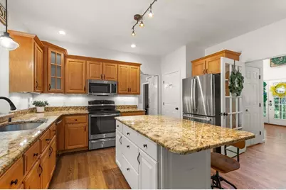 2 Brookside St, Upton, MA 01568 - Photo 5