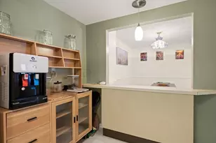 282 Place Ln, Woburn, MA 01801 - Photo 5