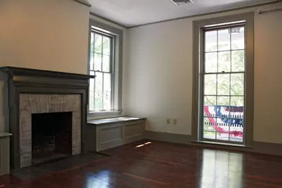 83 Maple St, Springfield, MA 01105 - Photo 3