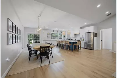 18 Willis Ave, Seekonk, MA 02771 - Photo 11